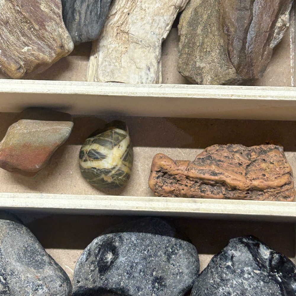 Rock Bundle - Picture 2 of 7